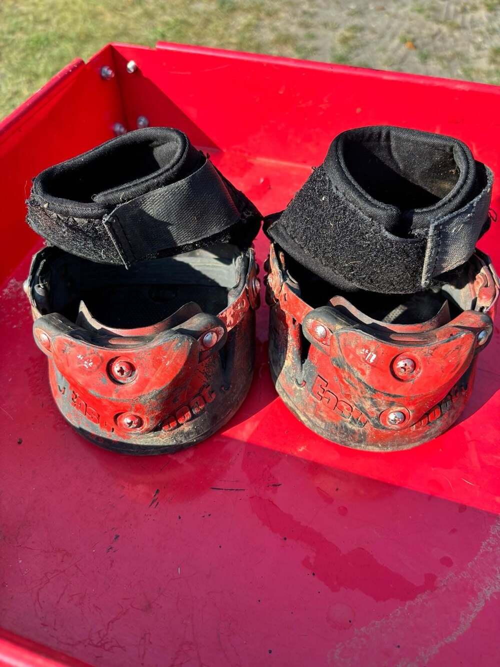EasyCare Easyboot Size 0 Horse Hoof Boot Pair cleaned
